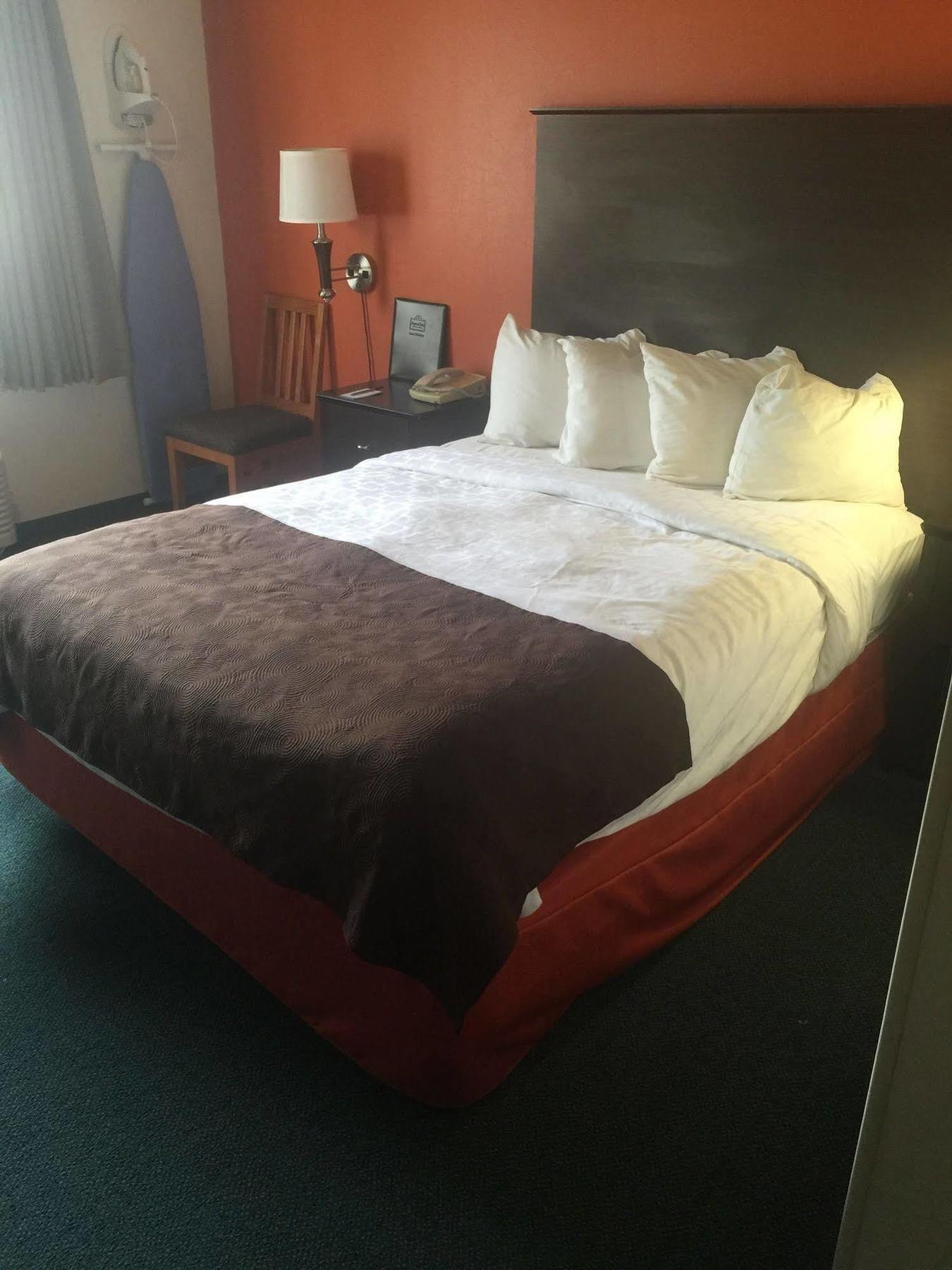 Hotel Sleep & I-135 Salina